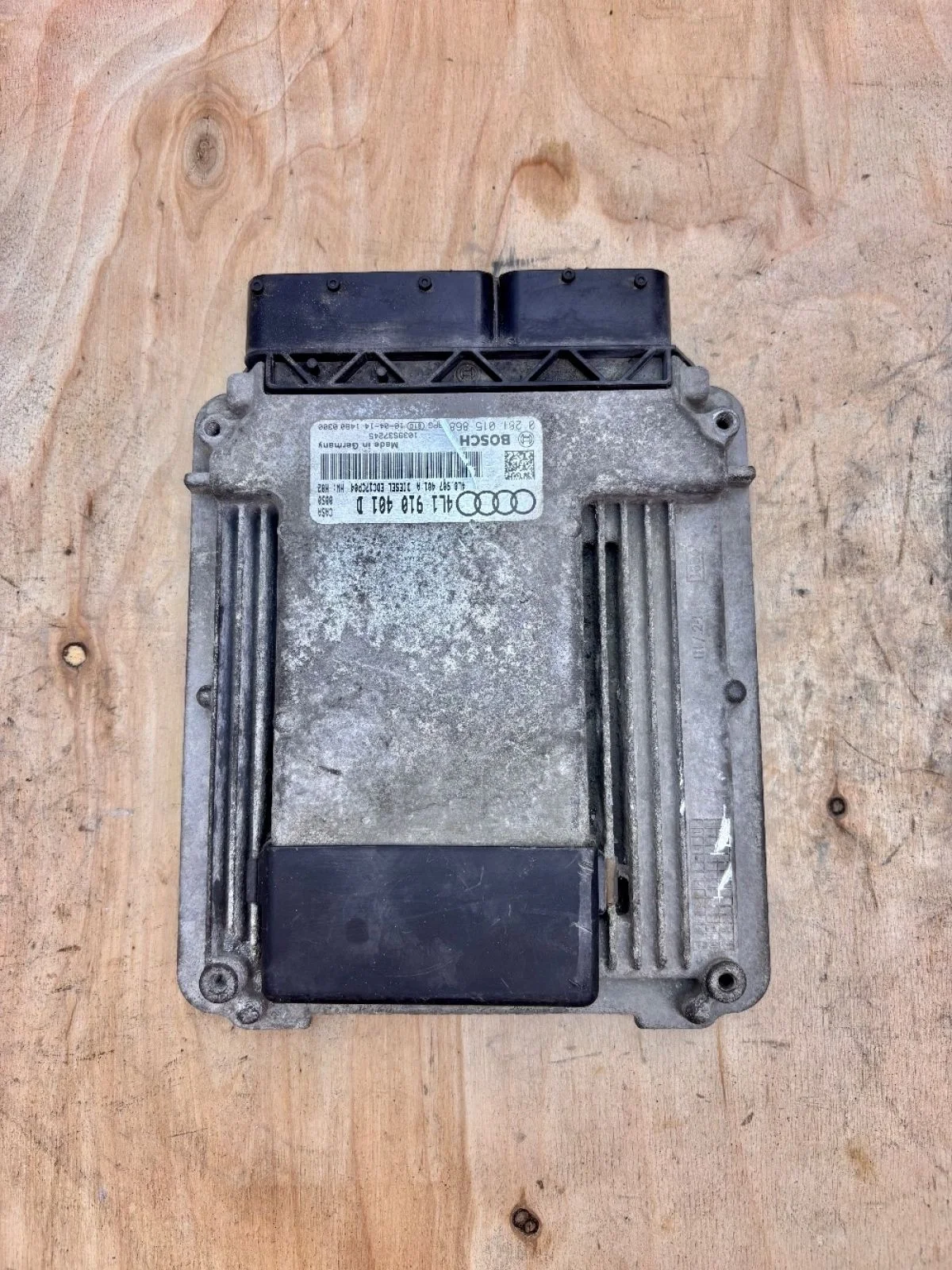 Блок управления двигателем Audi Q7 4L (2005—2009)