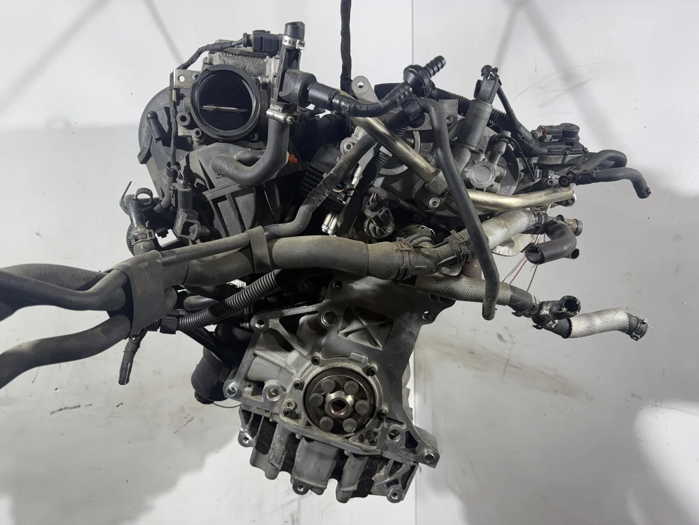 Двигатель BVZ  BLR,BLX,BLY,BVX,BVY,BVZ 2.0 FSI Vo