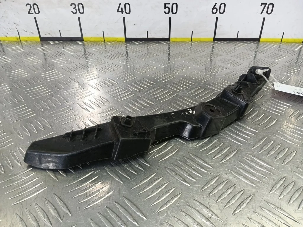 Кронштейн бампера задний Kia Ceed ED (2006—2010)