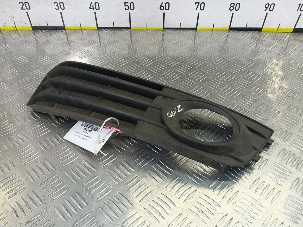 Накладка бампера переднего AUDI A4 B8 (2007—2012)