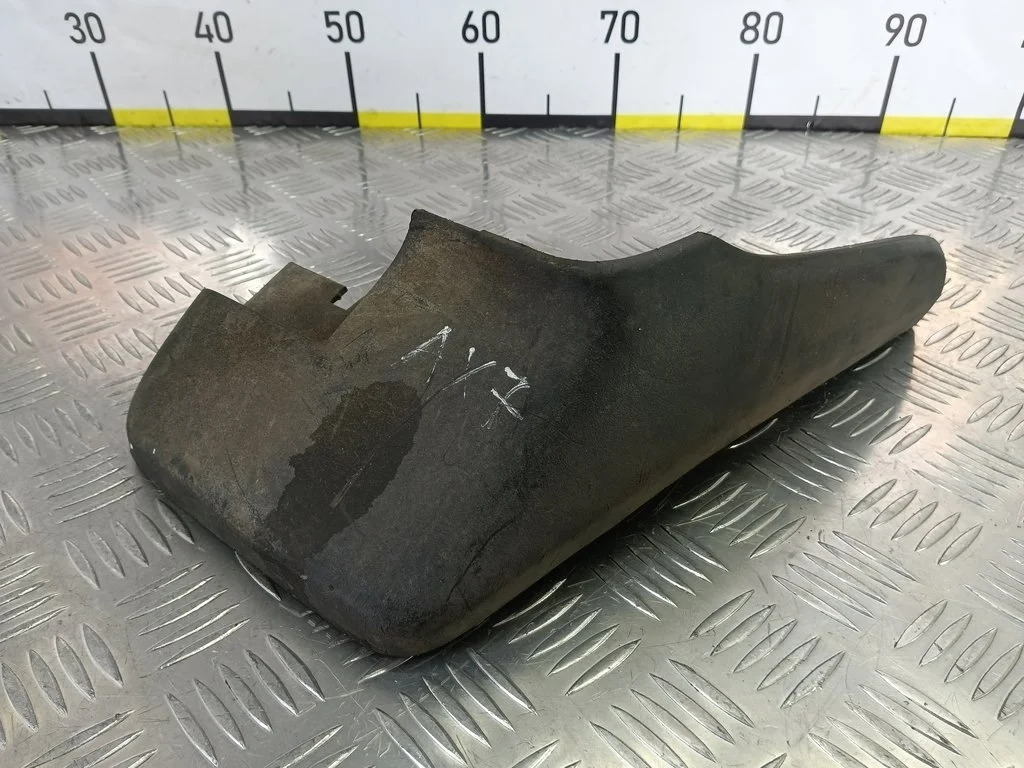 Брызговик передний правый HONDA CR-V II (2001—200