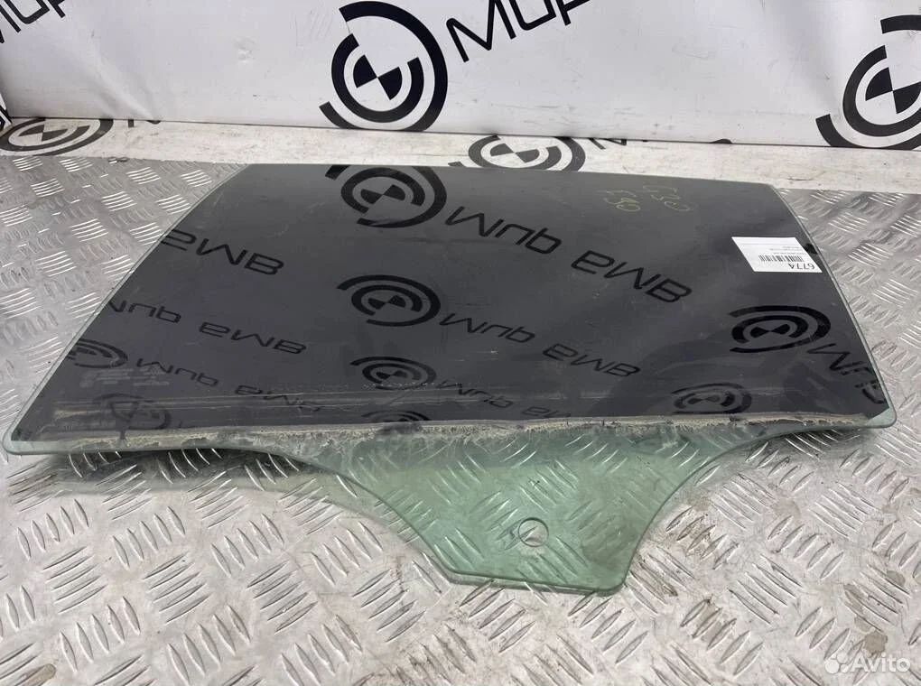 Стекло двери заднее левое bmw 5 - series g30