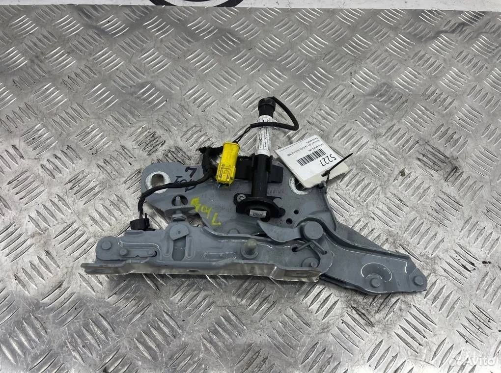 Петля капота левая bmw x3 g01