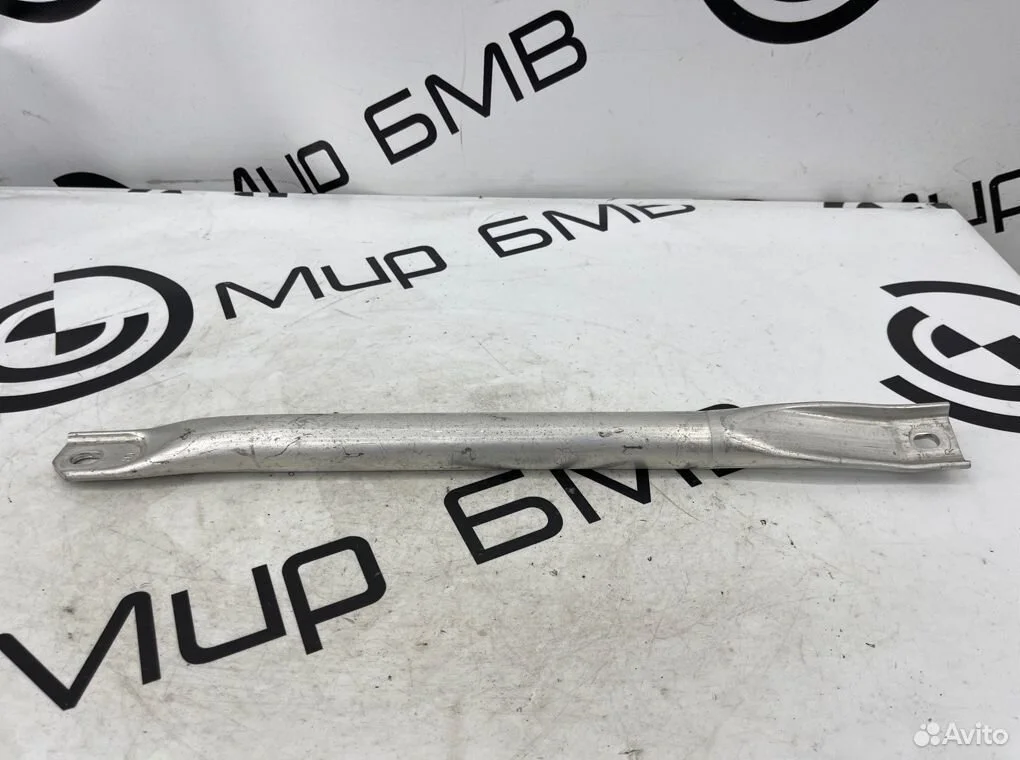 Растяжка моторного отсека передняя правая bmw bmw