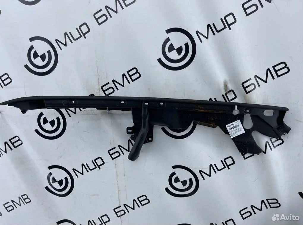 Уплотнитель крыла передний левый bmw x3 xdrive20d