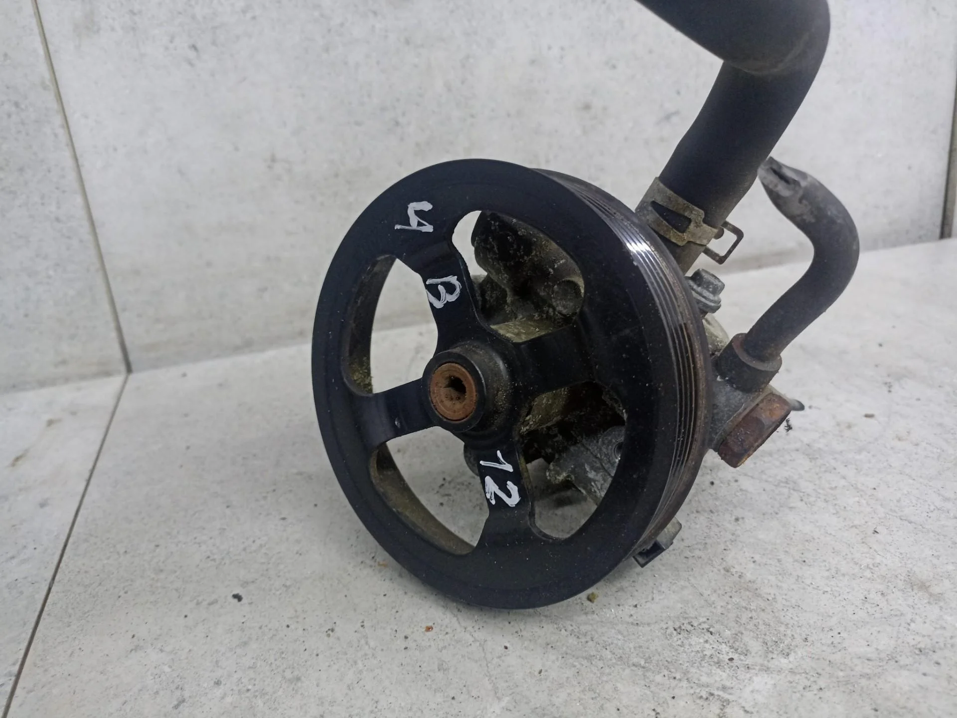 Насос гидроусилителя руля Mitsubishi Outlander