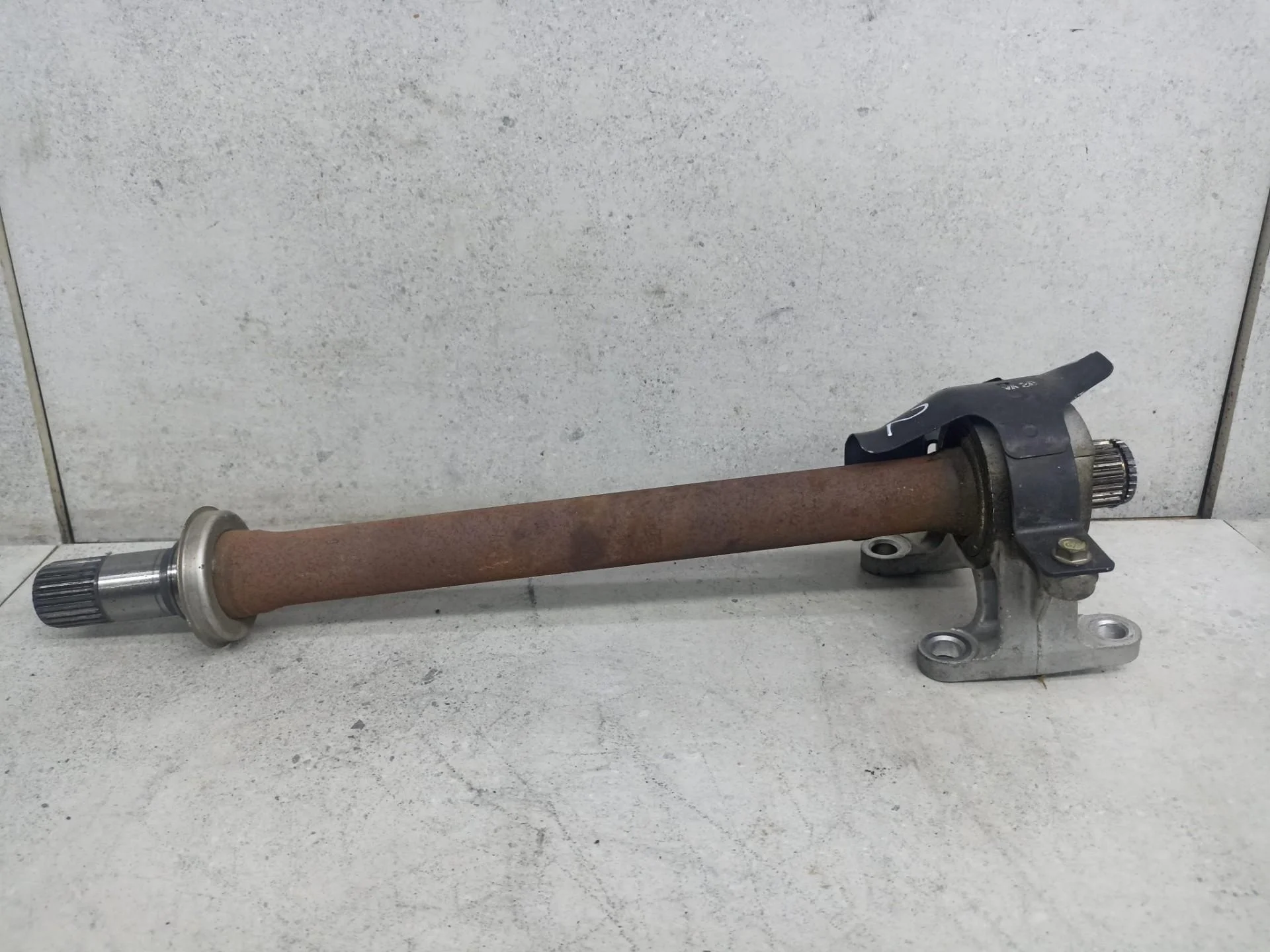 Промежуточный вал КПП Honda Accord 8 2009