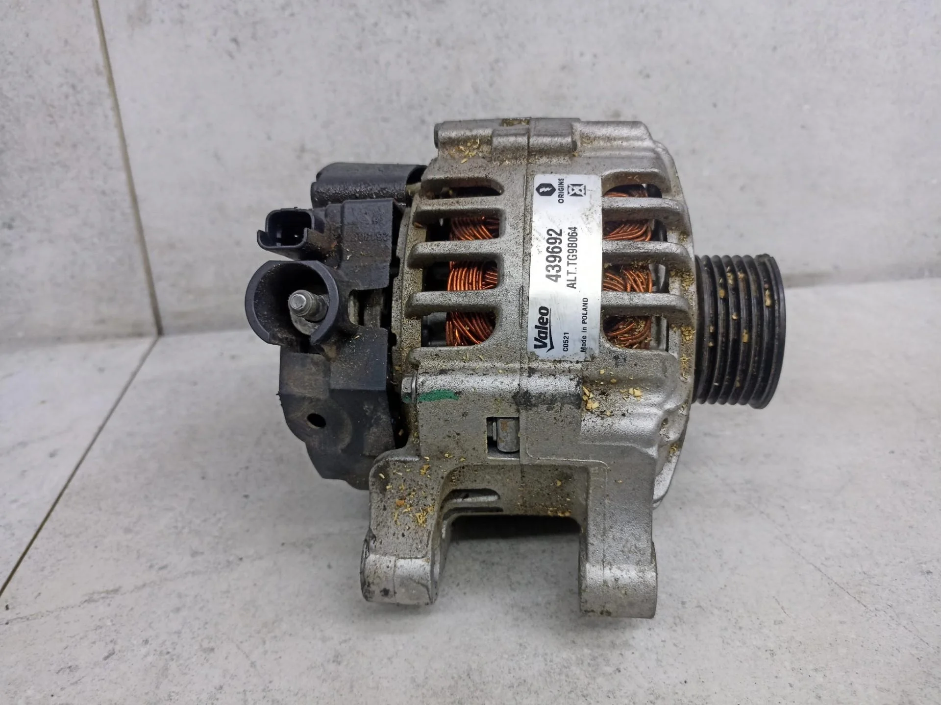 Генератор Peugeot Partner рест. 2008 9638275880