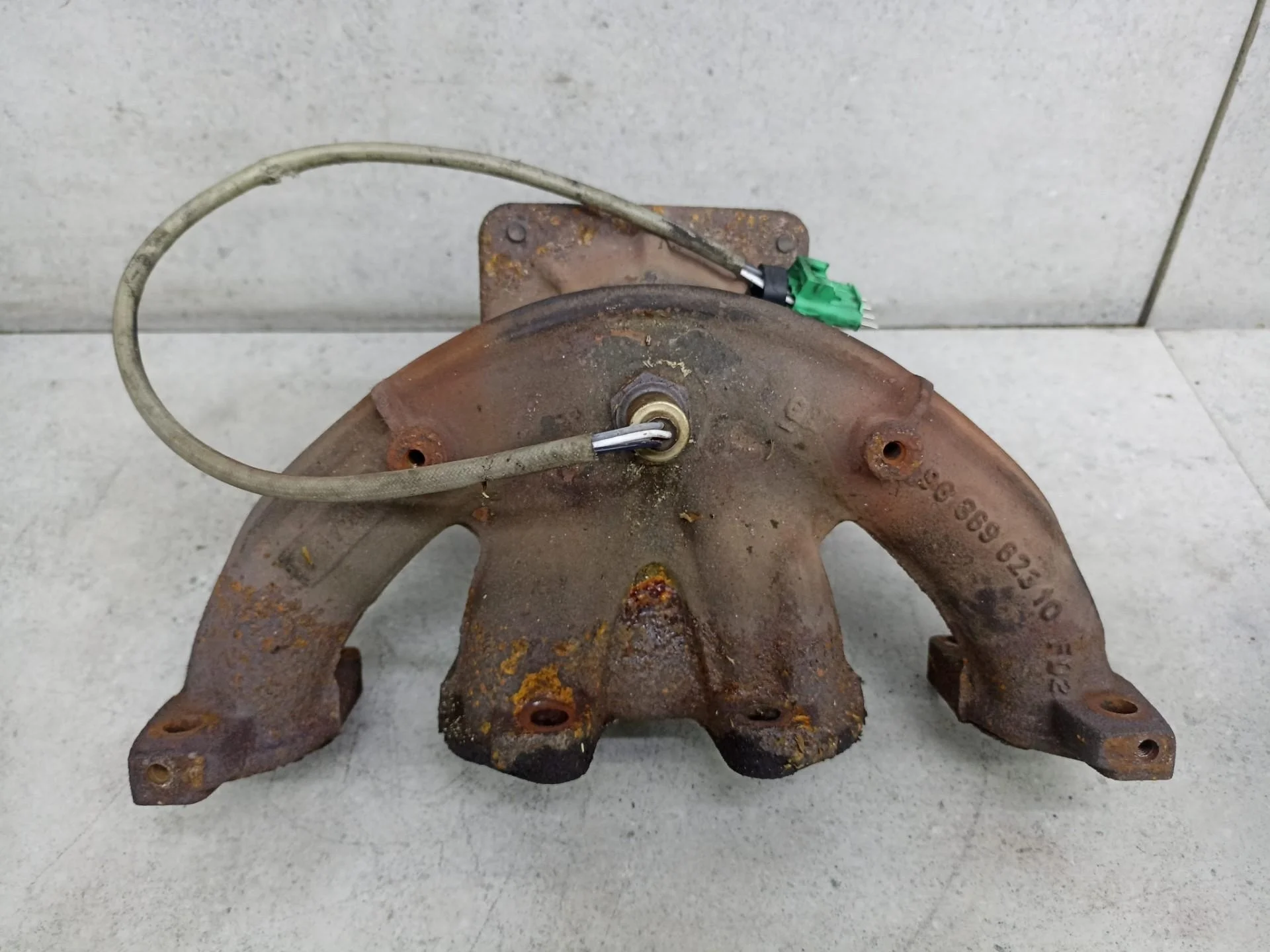 Выпускной коллектор Peugeot Partner рест. 2008