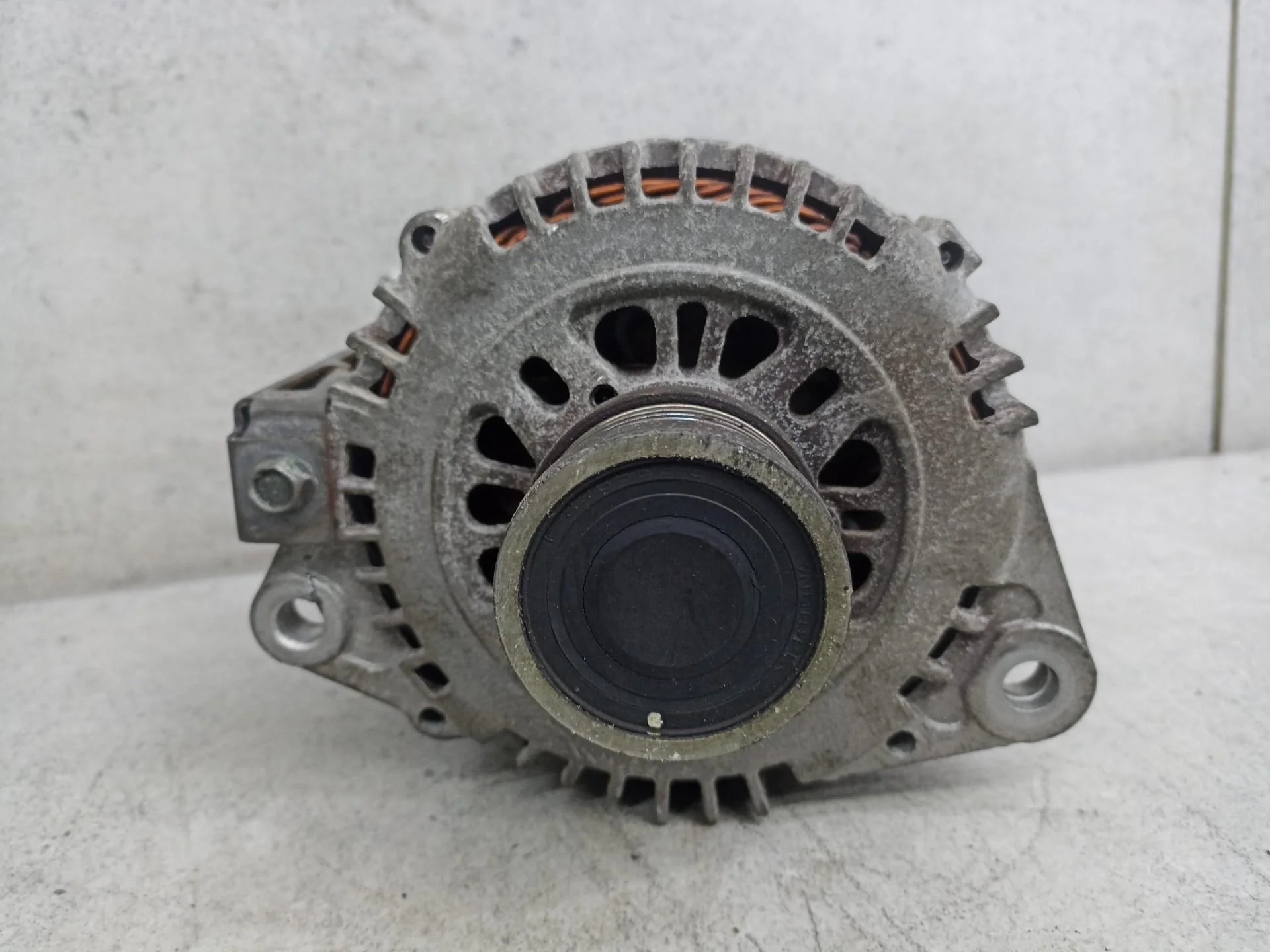 Генератор Nissan X-Trail T31 рест. 2013 23100AU40D