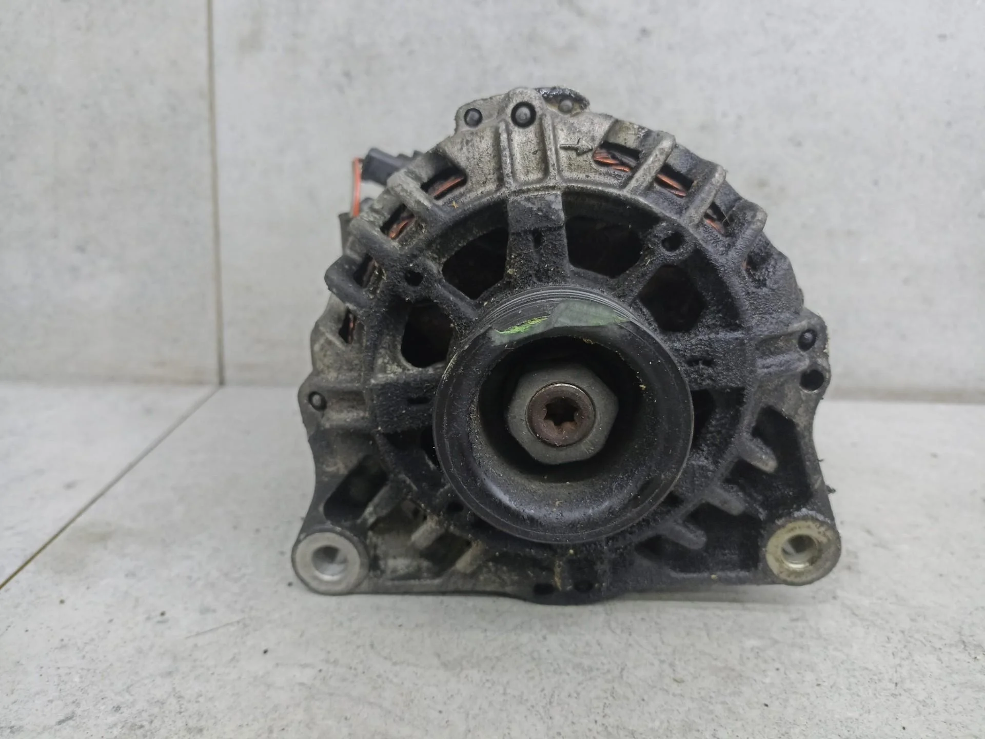 Генератор Peugeot 206 рест. 2009 9656956380