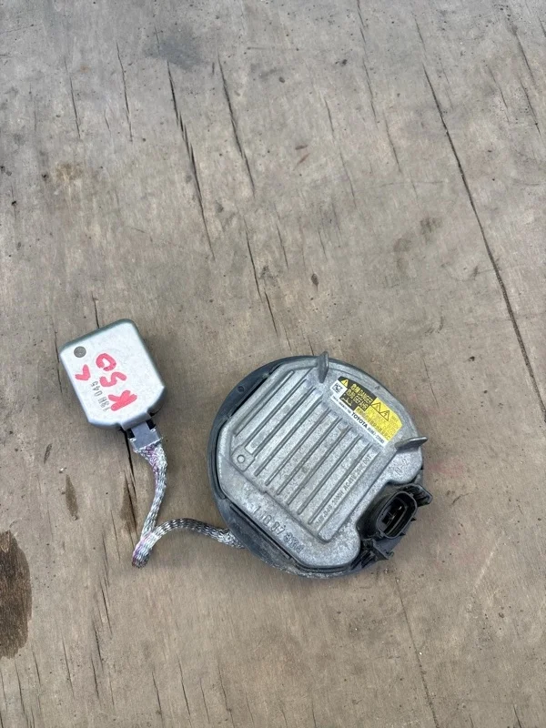 Блок розжига ксенона Toyota Camry 2012-2017 8596722080 50 55