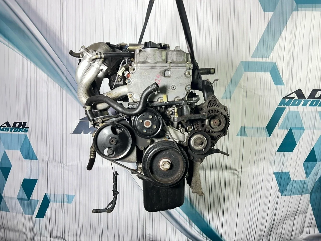 Двигатель Nissan Primera Almera 2003-2011 10102AU3SB QG18DE