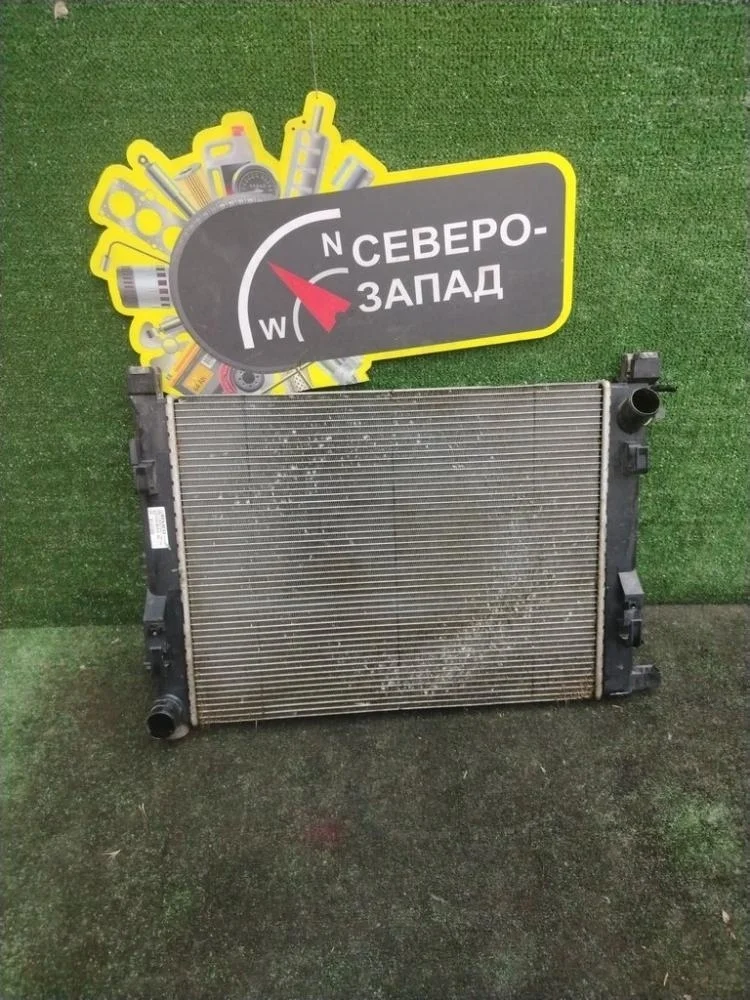 Радиатор охлаждения двс Renault Duster 2017 214100078R X79 K9K858