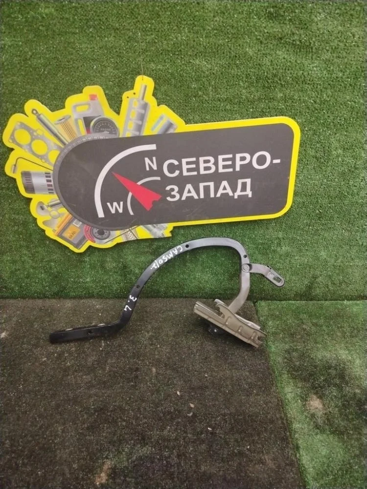 Петля багажника Toyota Camry 2013 6451033111 50 1AZFE, левая