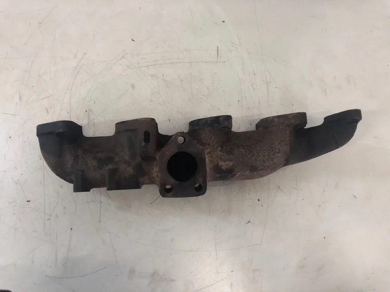 Коллектор выпускной Huindai Starex