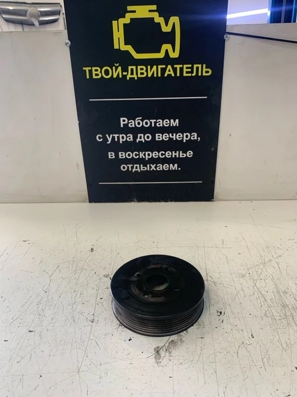 Шкив помпы Nissan Pathfinder