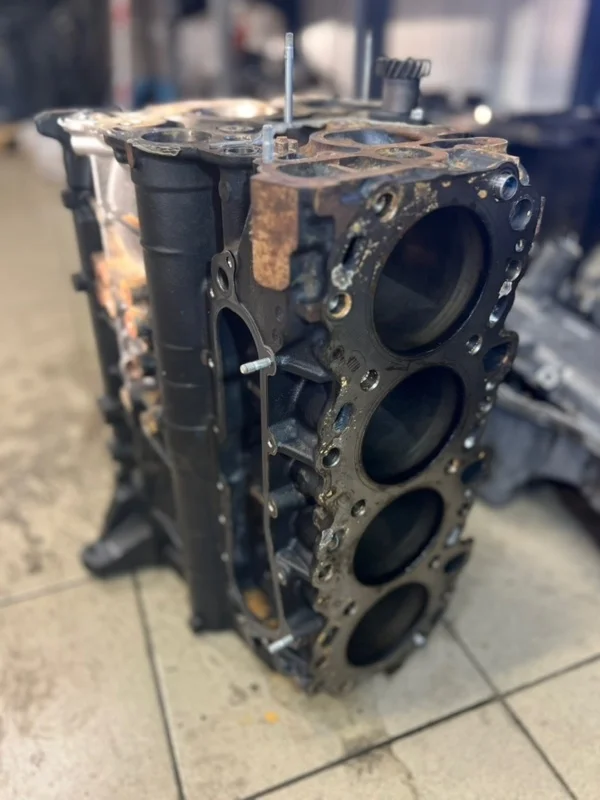 Блок цилиндров Toyota land cruzer prado