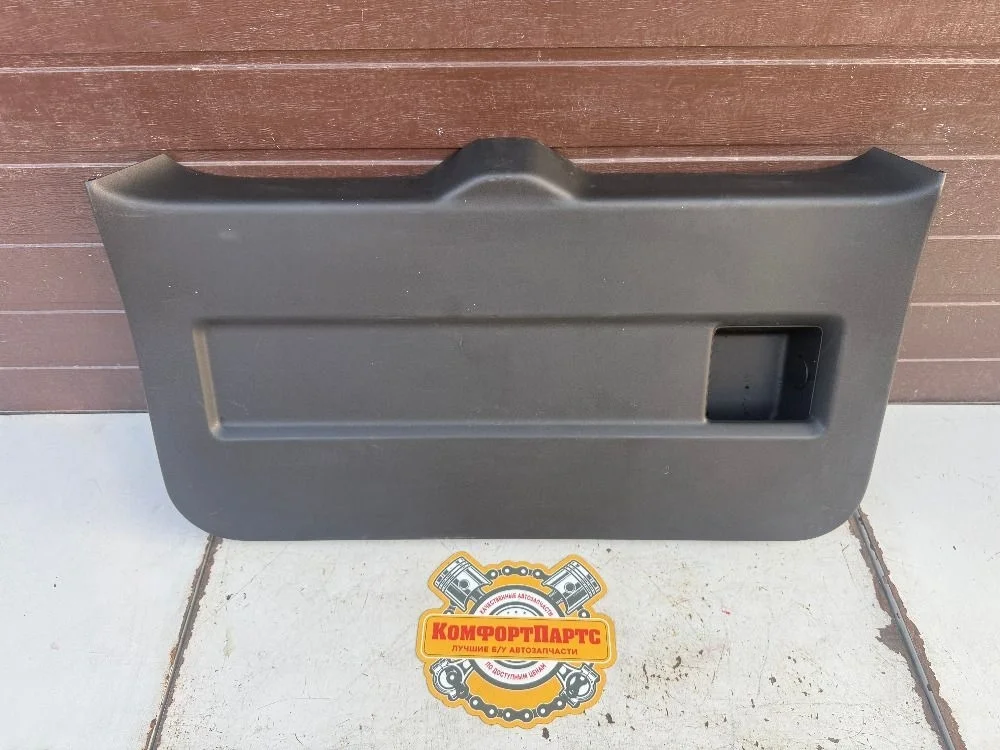 Обшивка крышки багажника Suzuki Grand Vitara II (2005—2008)