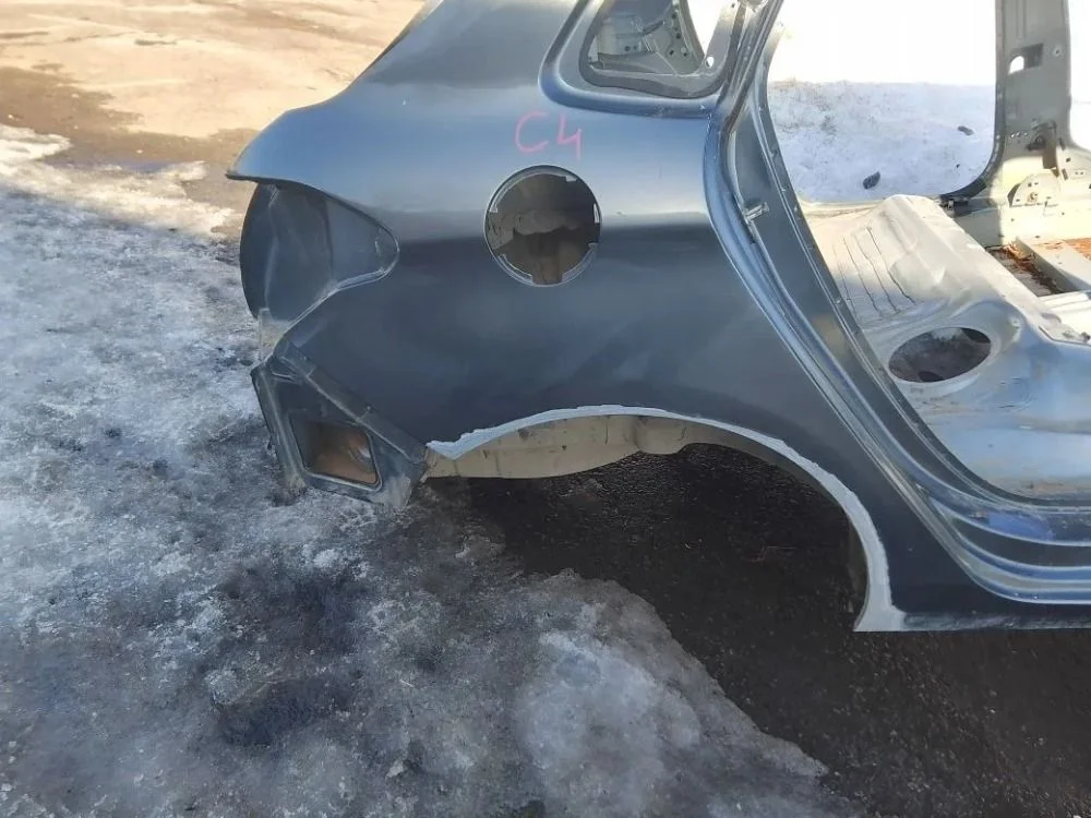 Крыло заднее правое Citroen C4 II (2010—2016)