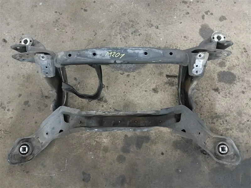 Балка подвески Volvo XC60 31476647, задняя