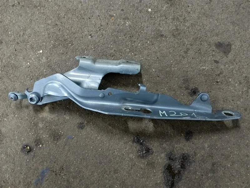 Петля капота Volvo XC60 31385815, правая