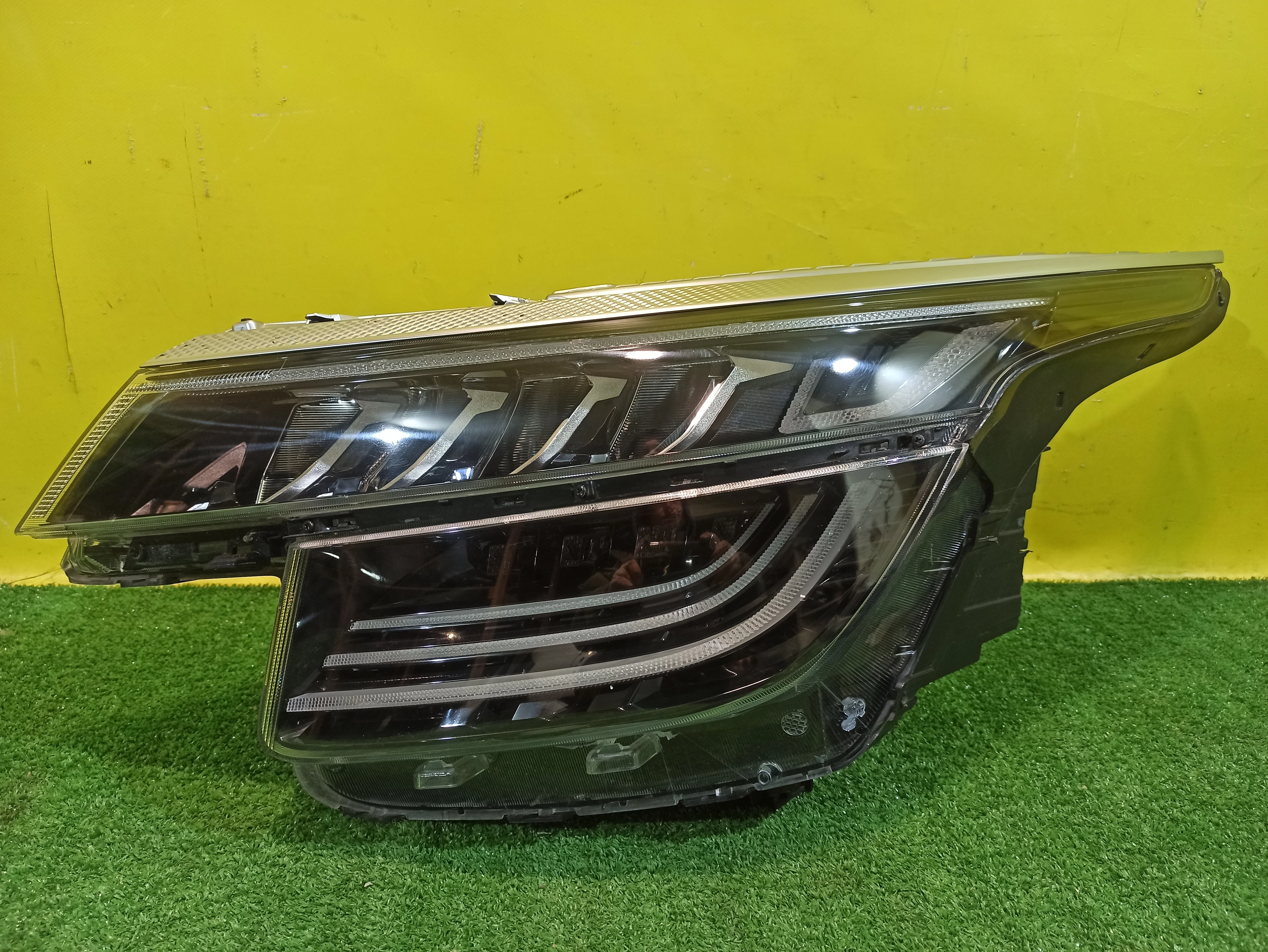 Фара левая LED  Kia Seltos 2019 92101Q5200 31994