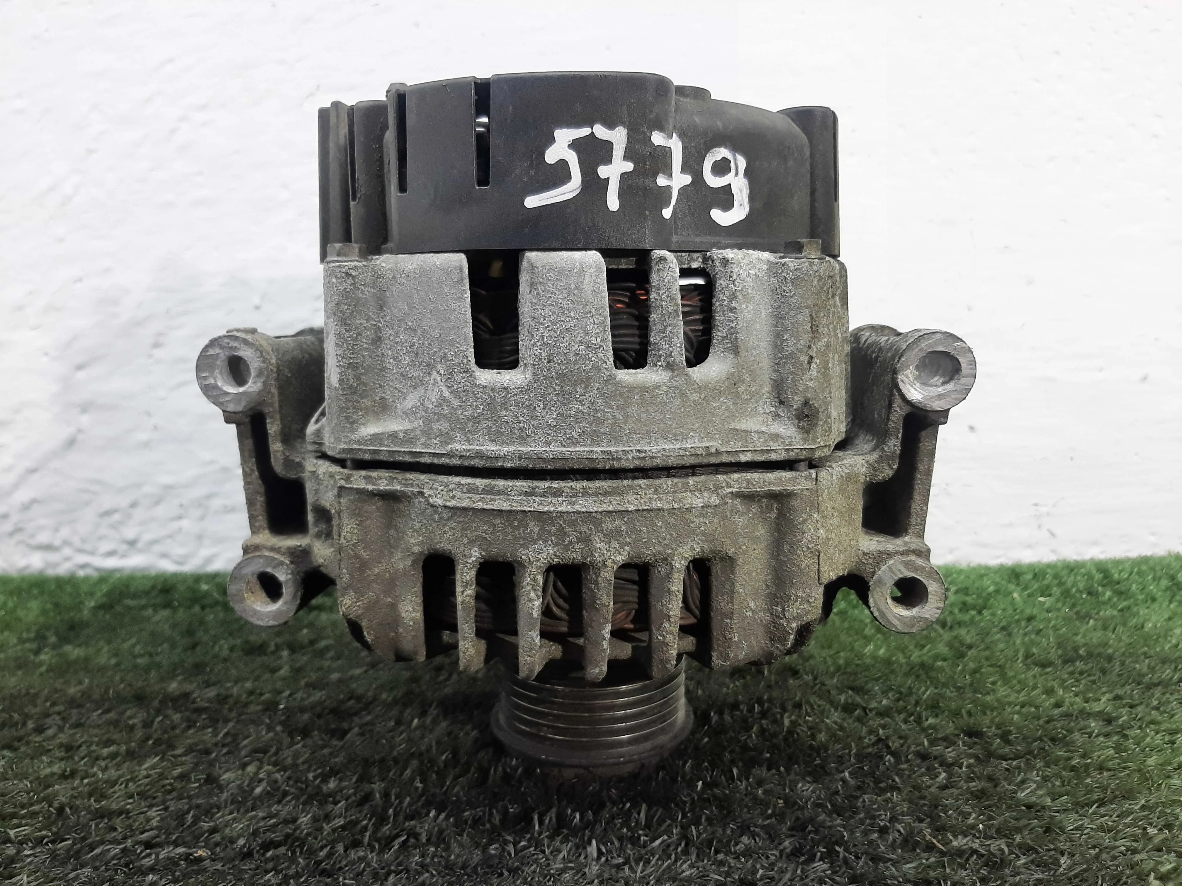 Генератор Audi Q5 (8R) рестайлинг 2012 - 2017 бензин 2.0 Автомат