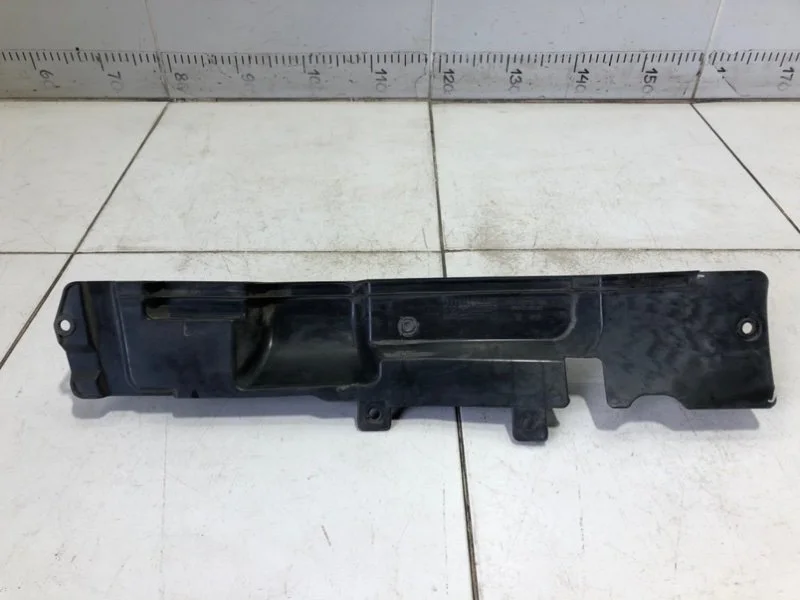 Воздуховод радиатора правый Hyundai Tucson 1 JM