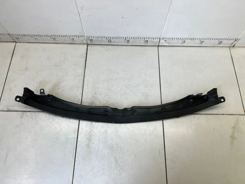 Накладка замка капота Kia Sorento 1 BL