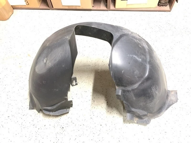 Локер (подкрылок) Volvo XC70 2001-2007 31333269 2, передний правый