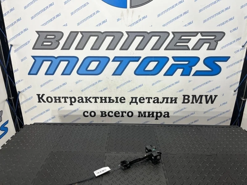 Ограничитель двери BMW F30