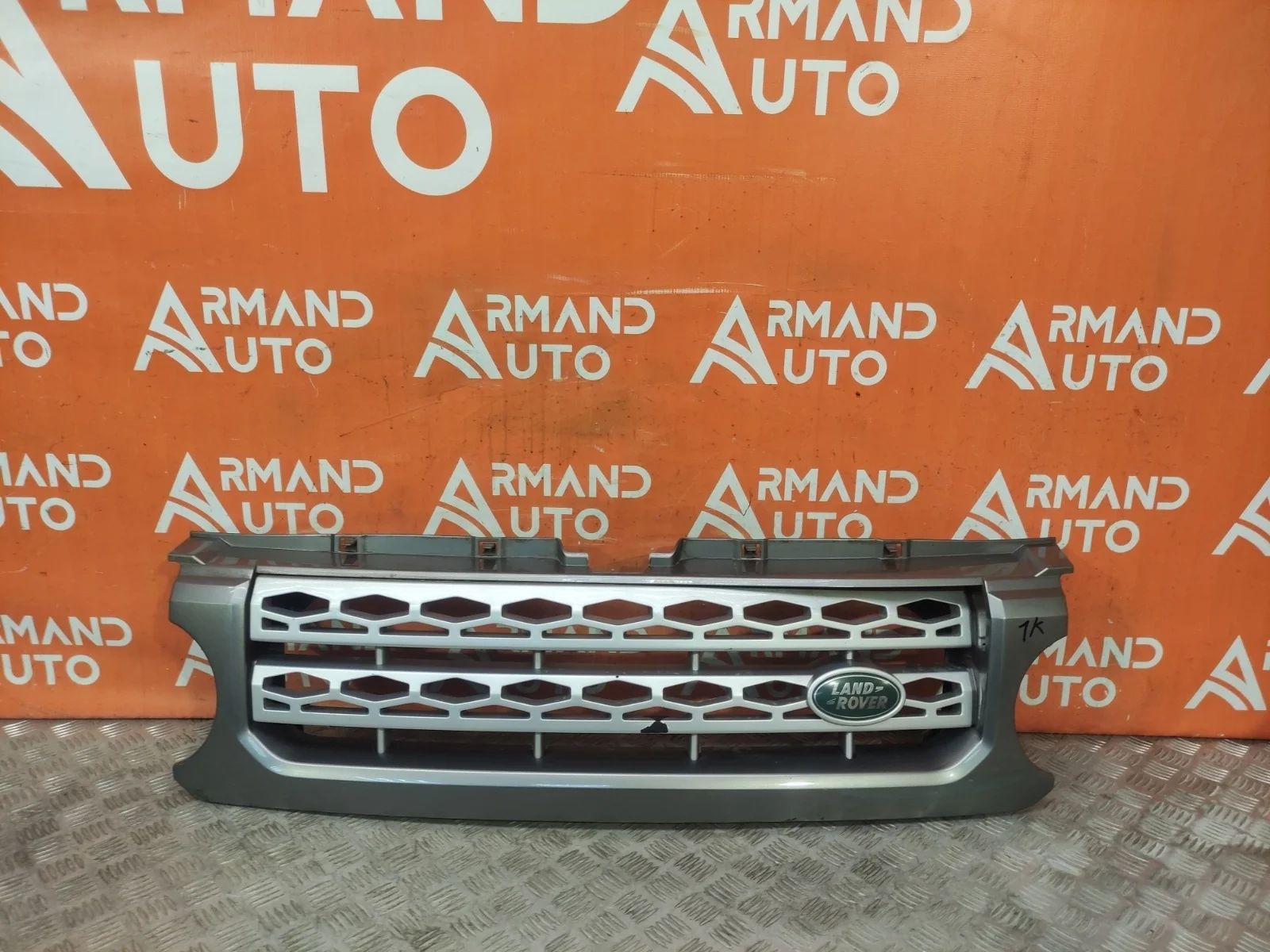 Решетка радиатора Land Rover Discovery 2009-2013 4