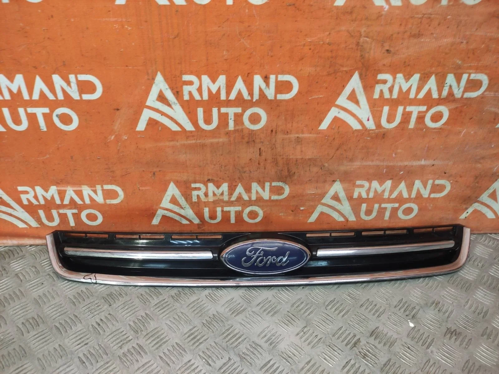 Решетка радиатора Ford Kuga 2012-2016 CBS