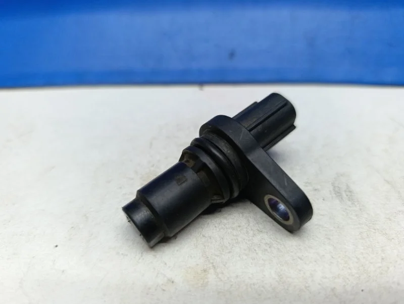 Датчик распредвала Toyota Corolla 2010 9091905060 E150 1ZR-FE