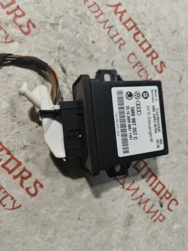 Блок управления Volkswagen Tiguan CAW 2.0TSI 2010