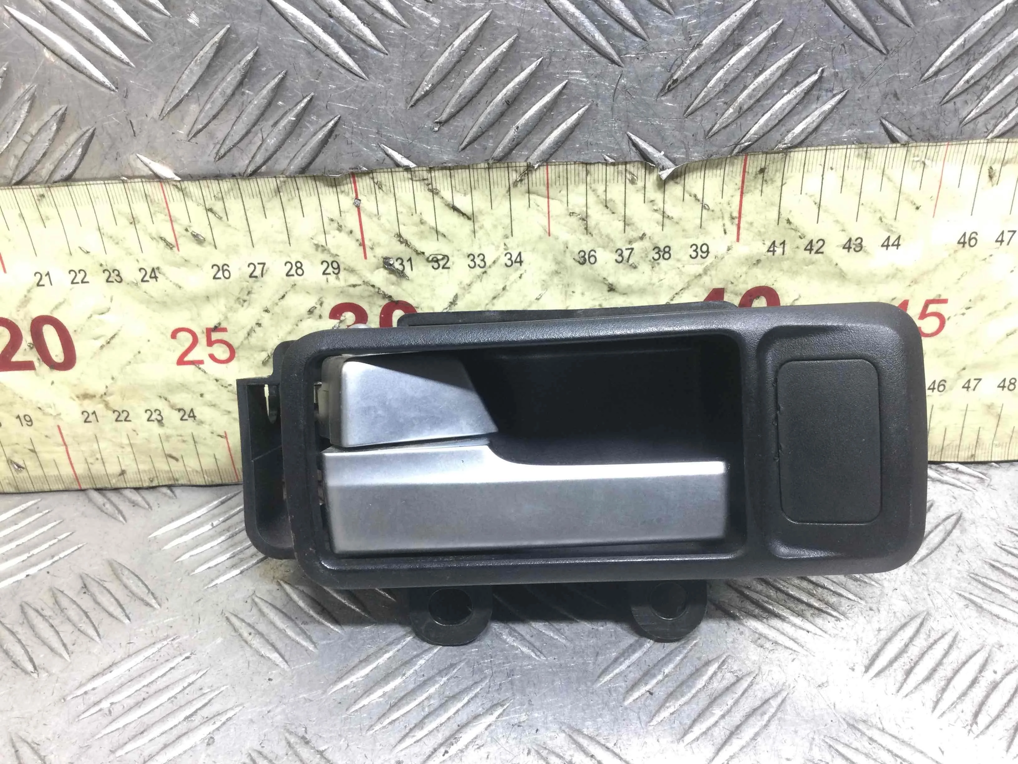 Ручка внутренняя передняя левая Ford C-MAX 1 поколение (2003-2007) бензин 1.8 i Механика Минивэн