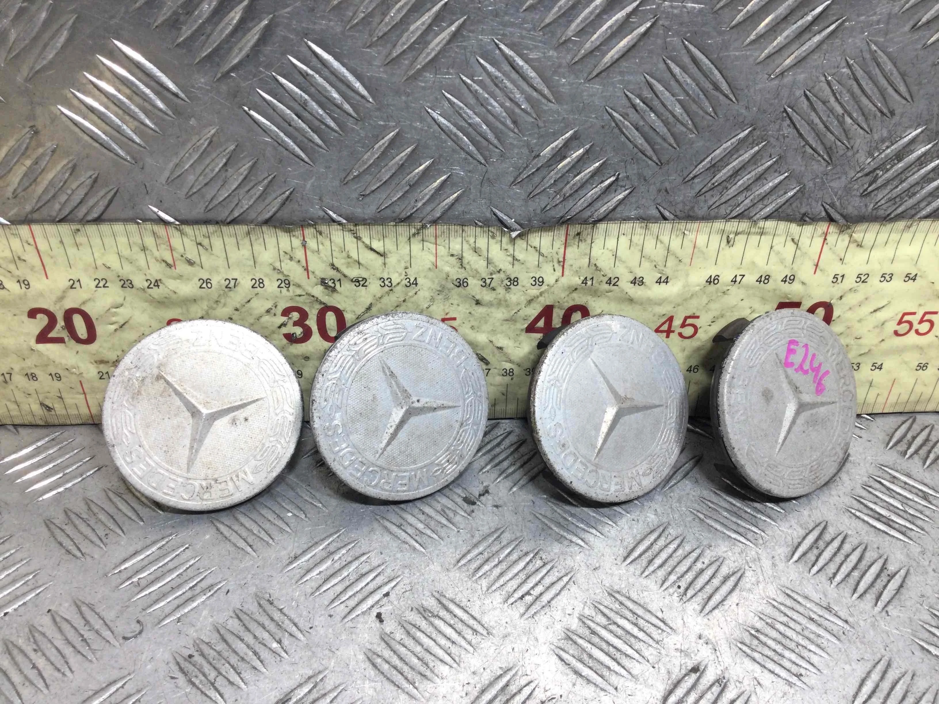 Колпачок литого диска Mercedes E-klasse E-klasse (W211) 2002 - 2009 дизель 2.2 CDI Автомат Седан