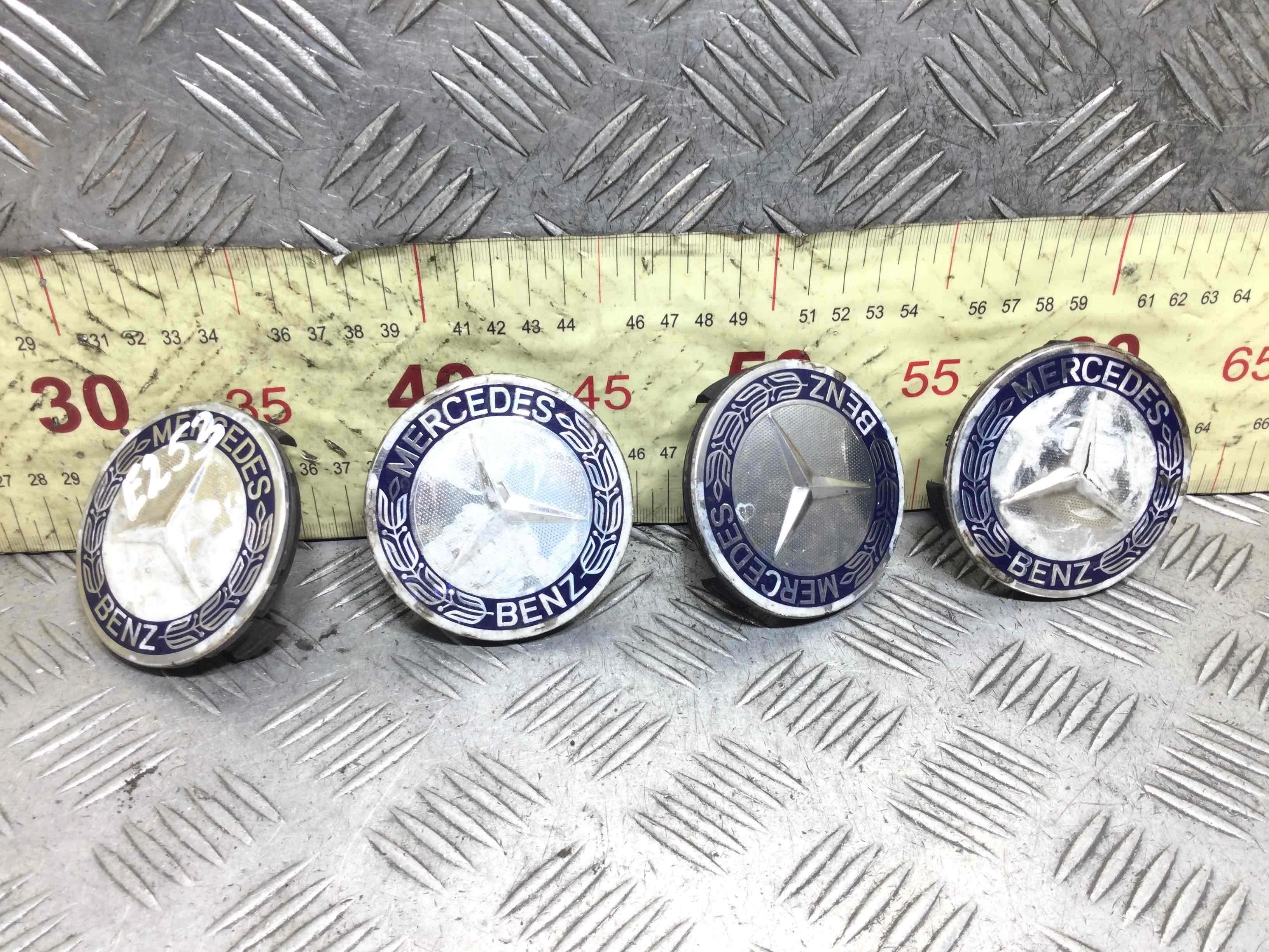 Колпачок литого диска Mercedes CLC CL203 [рестайлинг] (2008-2011) бензин 3.5 i Автомат Купе