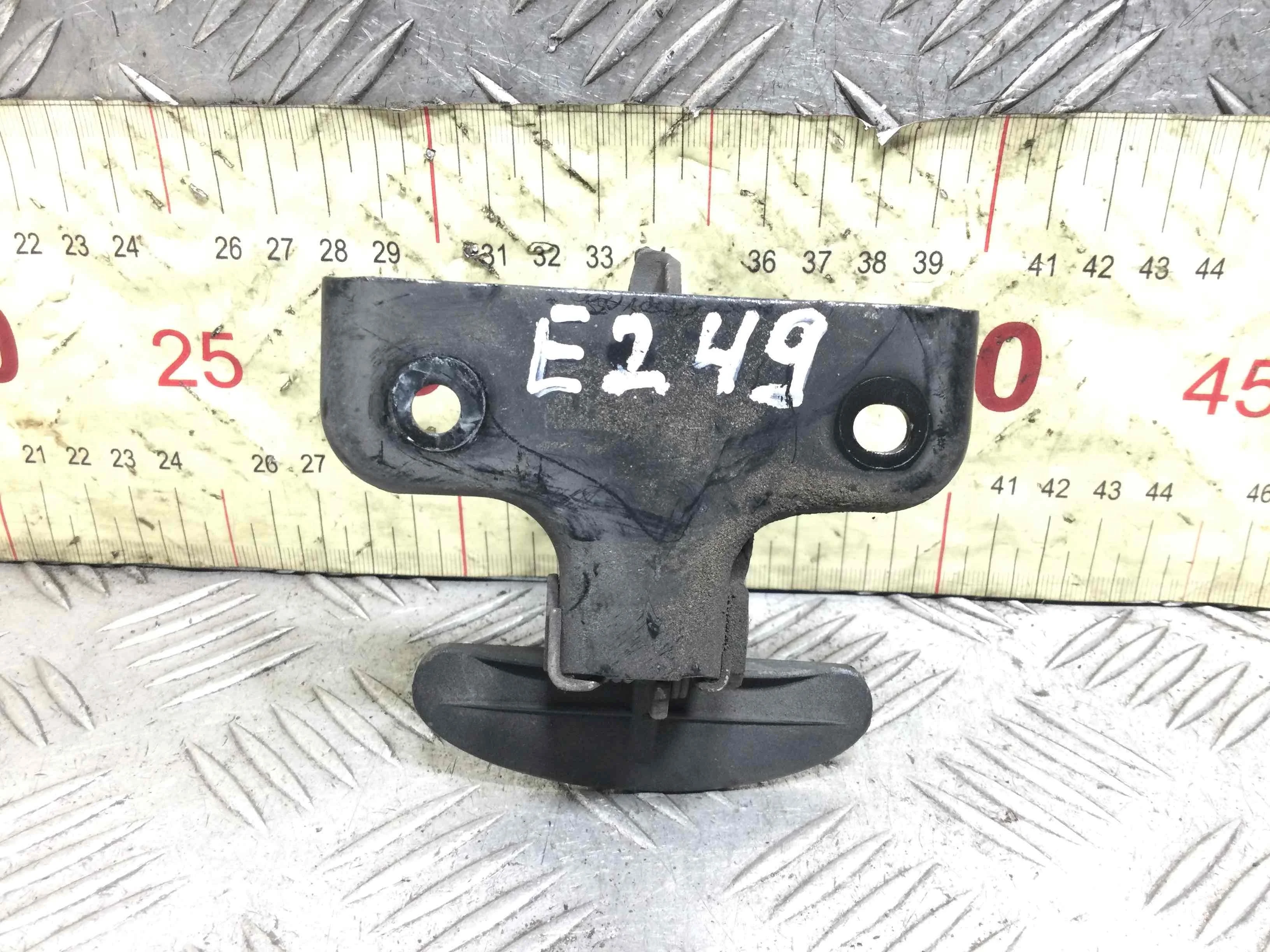 Крюк капота Mercedes CLC CL203 [рестайлинг] (2008-2011) бензин 1.8 i Автомат Купе