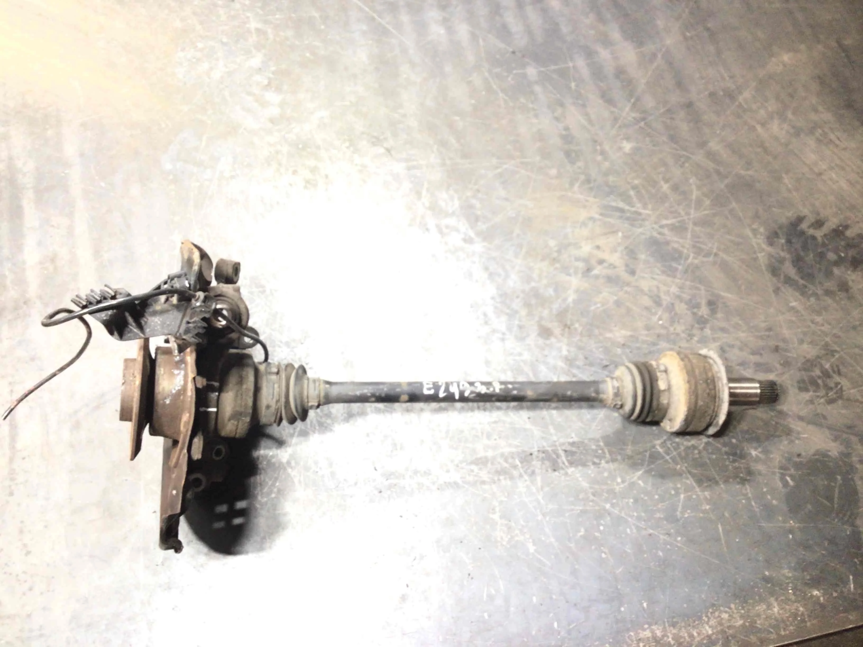 Полуось задняя (приводной вал, ШРУС) Mercedes CLC CL203 [рестайлинг] (2008-2011) бензин 1.8 i Автомат Купе