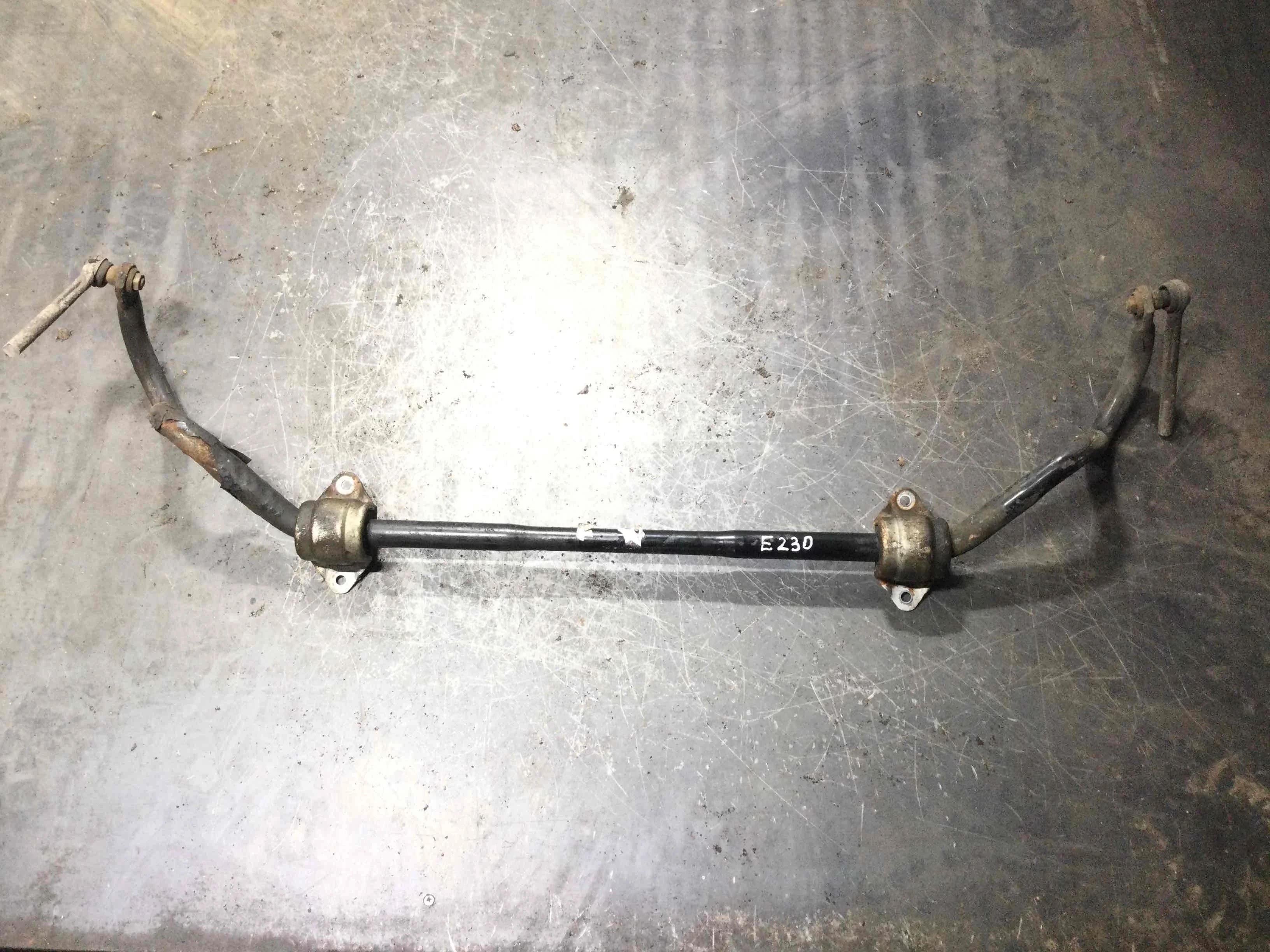 Стабилизатор подвески (поперечной устойчивости) передний BMW 3-Series 3-Series E90/E91/E92/E93 2005 - 2010 бензин 2.0 i Механика Универсал