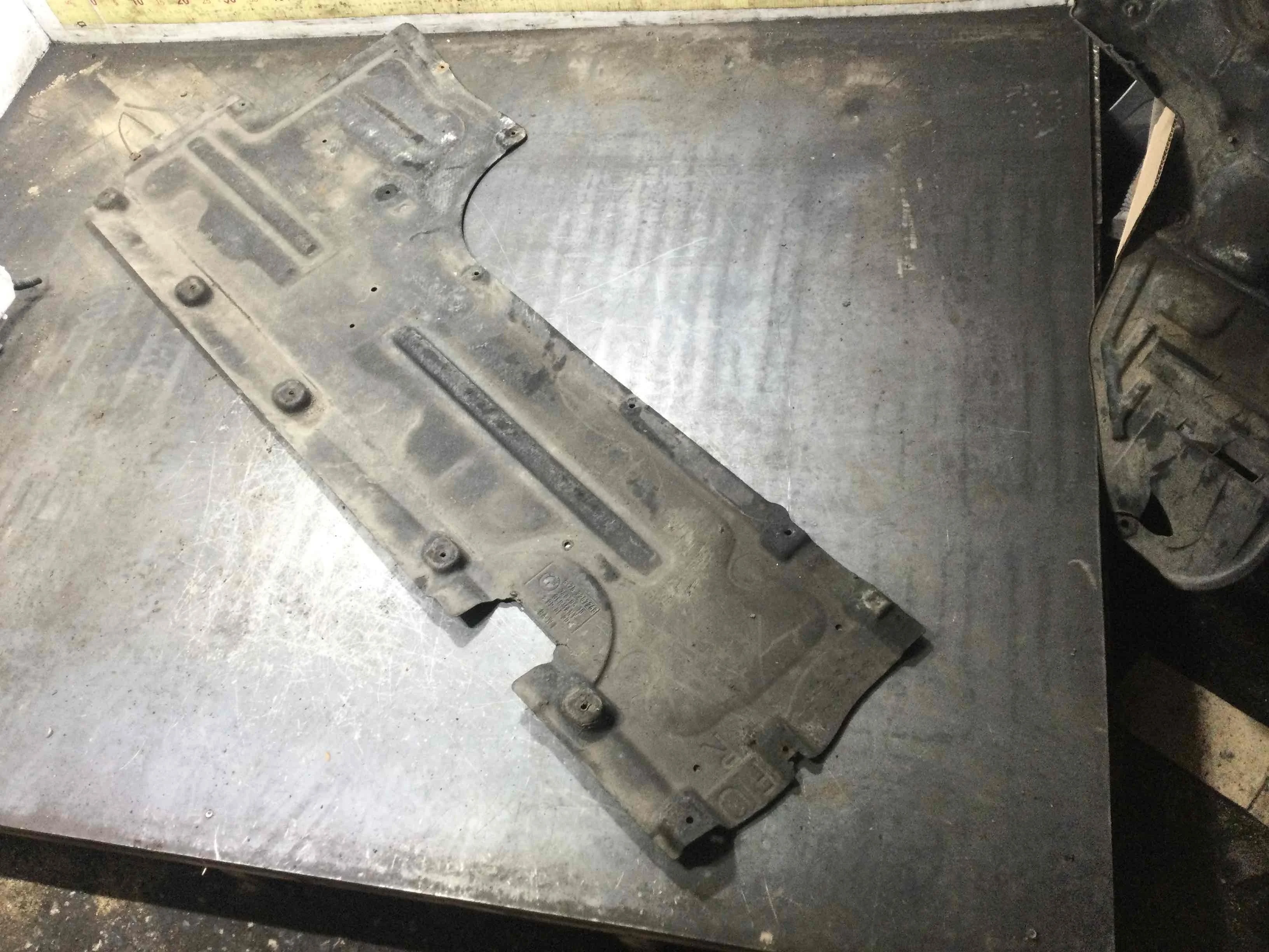 Защита днища BMW 5-Series F10/F11/GT F07 (2009-2013) дизель 2.0 TD Механика Седан