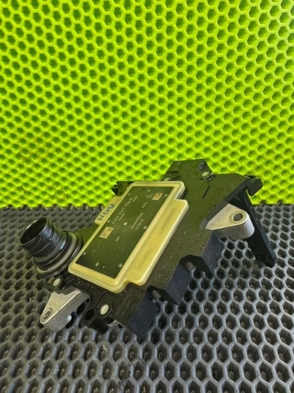 Блок управления акпп Audi A4 B8