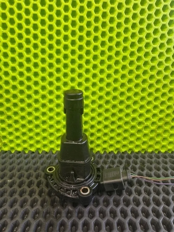 Датчик уровня масла Audi A5 2014