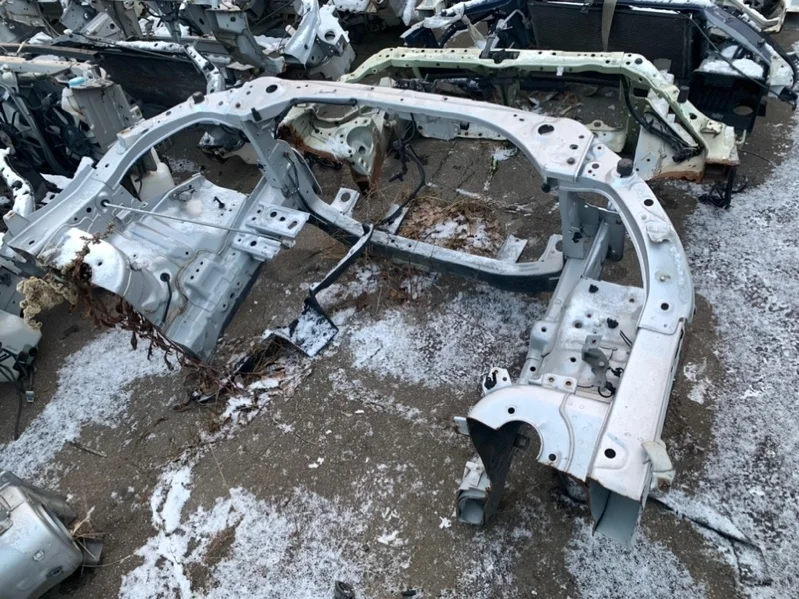 Панель передняя Mitsubishi Outlander XL 2005 - 2010 5256A611 CW5W CW6W