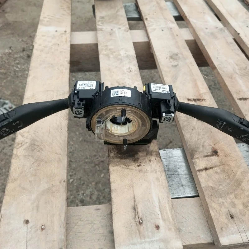 Подрулевой переключатель Volkswagen jetta 2008 1K0959653C 1K2
