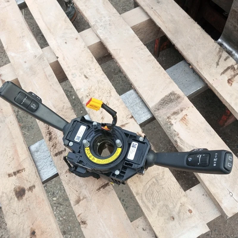 Шлейф-лента Volvo V40 2015 31343218 MV