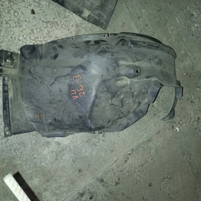 Подкрылок BMW 3 51717059377 E90, передний левый