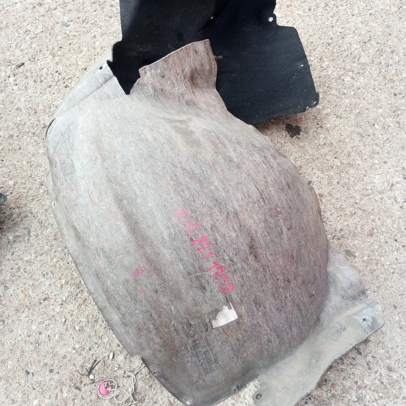 Подкрылок Audi TT 2009 8J0821171B 8J3, передний левый